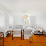 Whome Exclusive Stay In A Prime Location With River View