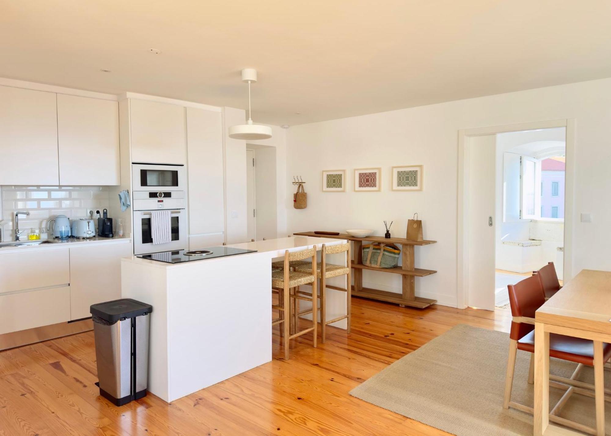 Whome Exclusive In A Prime Location With River View *